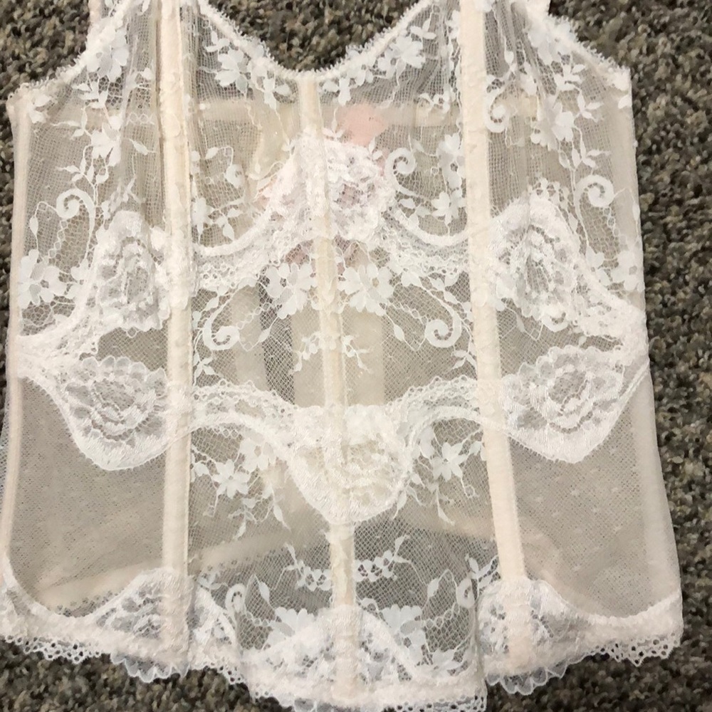 Victoria’s Secret lace corset - Picture 2 of 3